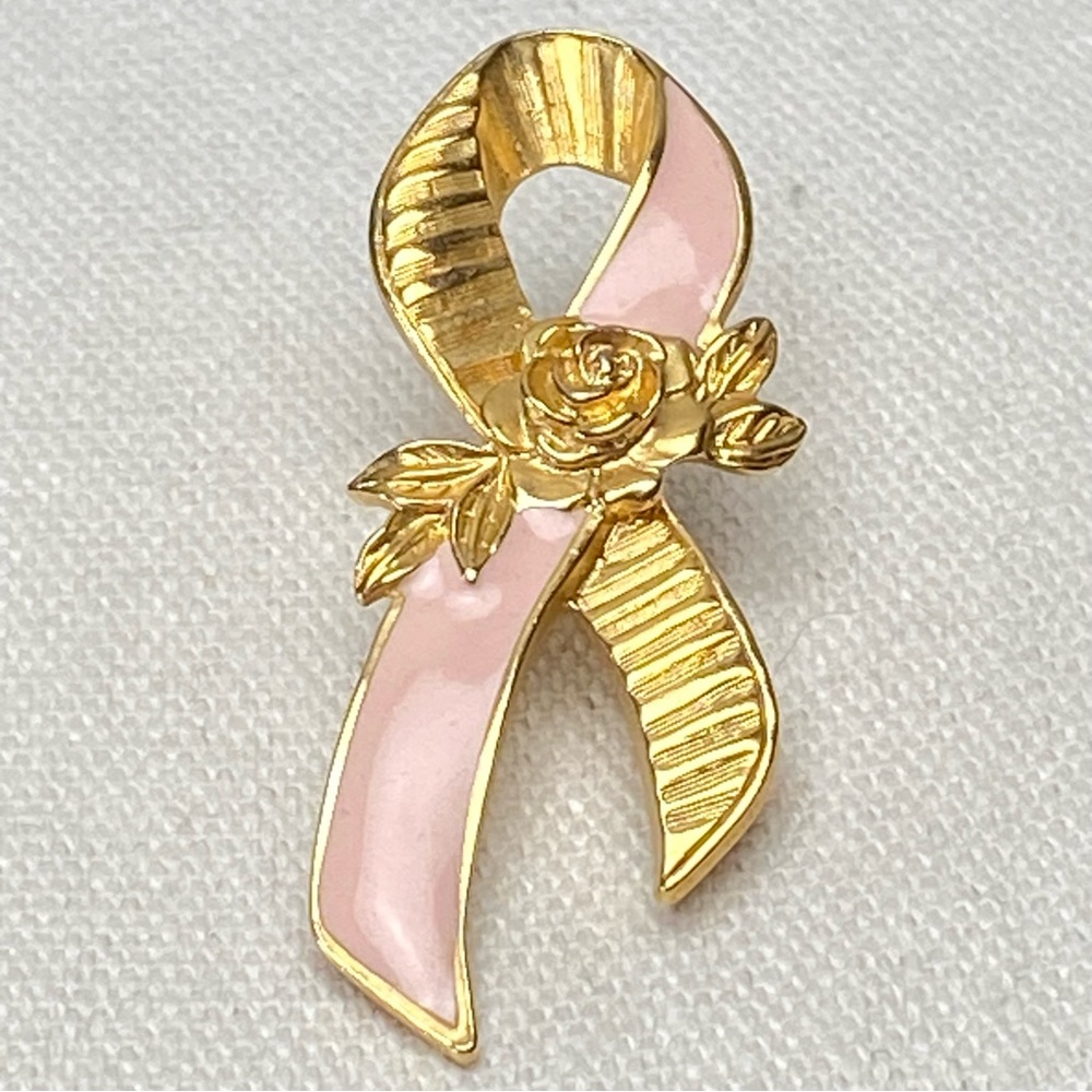 Vintage 1994 Avon Breast Cancer Awearness Ribbon Pin Brooch